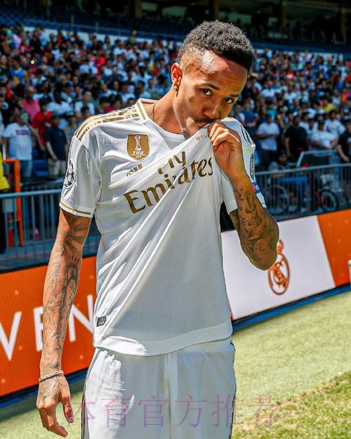 马卡:米利唐和皇马对复出充满信心 不考虑补强中卫 马卡:米利唐和皇马对复出充满信心 不考虑补强中卫